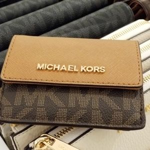 MICHAEL KORS JET SET TRAVEL